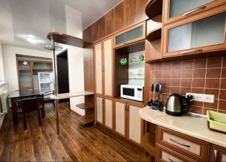 Продается 2-ком. квартира, 60.4 м2, Краснодар, улица Цезаря Куникова, 24к1, ЖК Времена Года 3