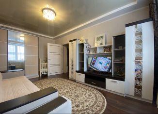 Продаю 1-ком. квартиру, 40 м2, Малоярославец, Московская улица, 89к1