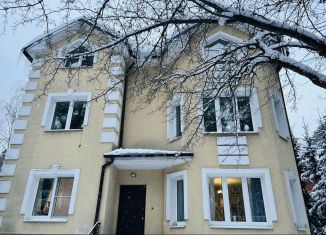 Сдача в аренду дома, 320 м2, деревня Барвиха, ДПК Новь, 72Б