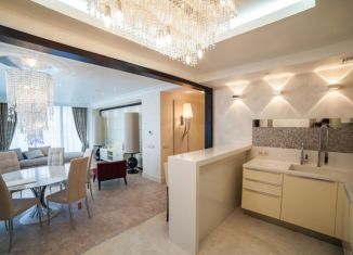 Продаю 5-ком. квартиру, 250 м2, Сочи, улица Орджоникидзе, 17, микрорайон Центральный