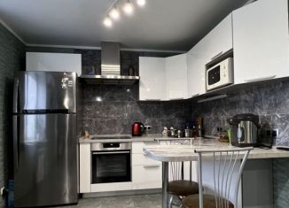 Продам трехкомнатную квартиру, 95.4 м2, Саратов, ЖК Улеши, 4-й проезд имени Н.Г. Чернышевского, 6Б