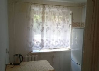 Аренда двухкомнатной квартиры, 42 м2, Череповец, улица Ленина, 113