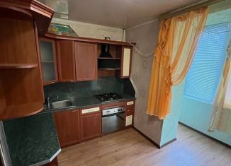 Продается 3-комнатная квартира, 66.4 м2, поселок городского типа Заозерное, Зелёная улица, 5