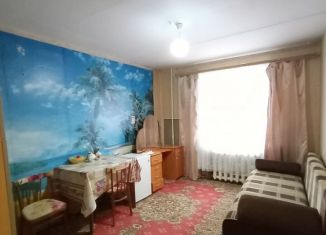 Продаю комнату, 12.3 м2, Йошкар-Ола, улица Петрова, 11, микрорайон Центральный