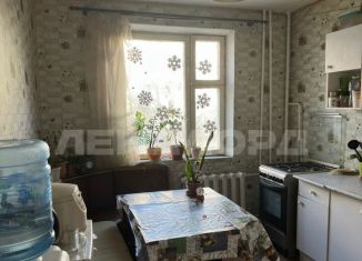 Продам 3-ком. квартиру, 75 м2, Аксай, Садовая улица, 22к2