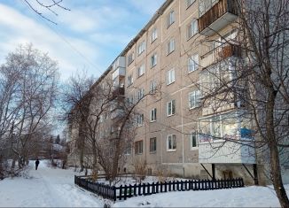 Продается двухкомнатная квартира, 37.9 м2, Ревда, улица Азина, 59А