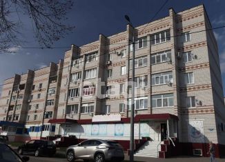 Сдам 3-ком. квартиру, 70 м2, Валуйки, улица Максима Горького, 21