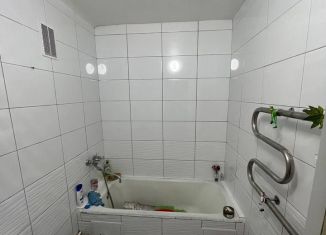 Продаю 2-ком. квартиру, 42 м2, Пермь, Орджоникидзевский район, улица Маршала Толбухина, 2/3