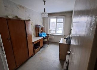 Сдам 4-комнатную квартиру, 65 м2, Новосибирск, улица Кошурникова, 18, Дзержинский район