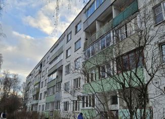 Продам 2-ком. квартиру, 55 м2, Лосино-Петровский, улица Гоголя, 6