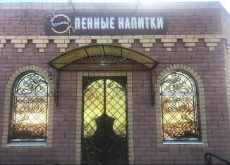 Продаю торговую площадь, 72 м2, Мензелинск, Зелёная улица, 10Б