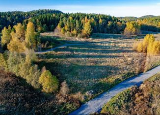 Продаю земельный участок, 10 сот., Карелия, Октябрьская улица